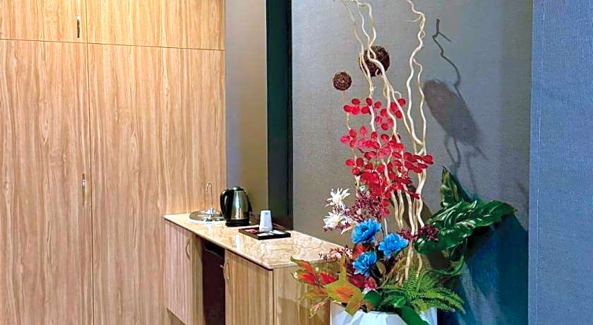 Her Home Spa Motel Douliu