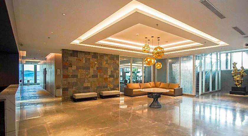 Nuanza Hotel and Convention Cikarang