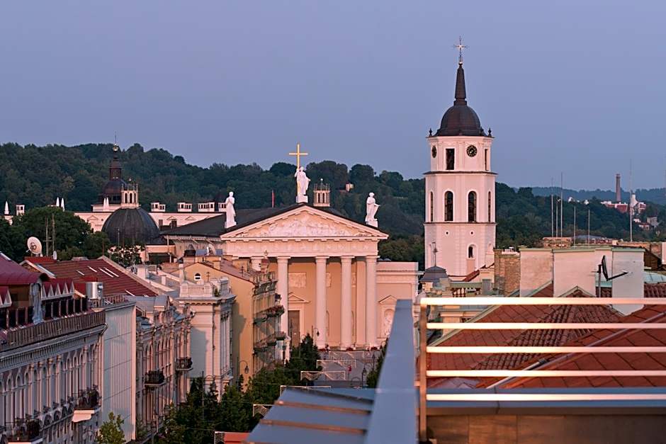 Congress Avenue Hotel