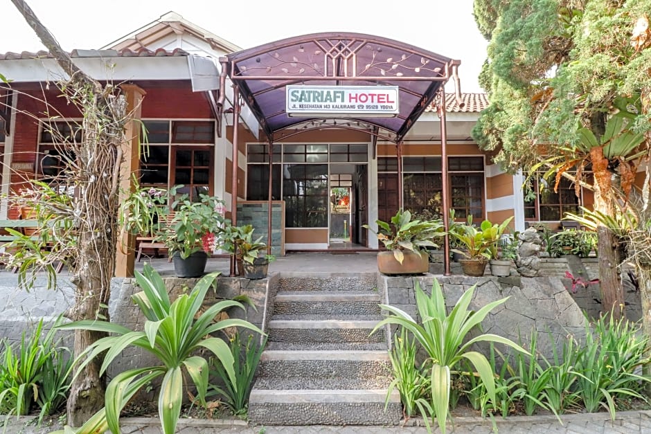 Satriafi Hotel by ZUZU