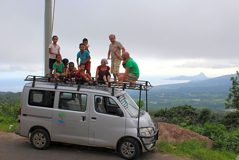 4 Pohon - Les 4 Arbres