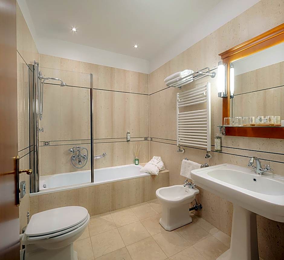 All'Angelo Art Hotel