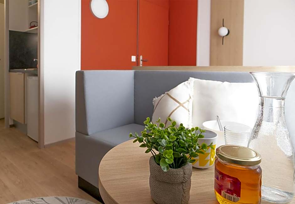 Sweetly Isatis Mérignac Hôtel de ville