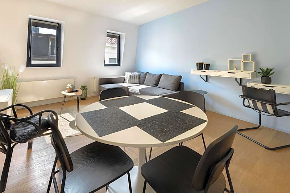 R73 Apartments by Domani Hotels