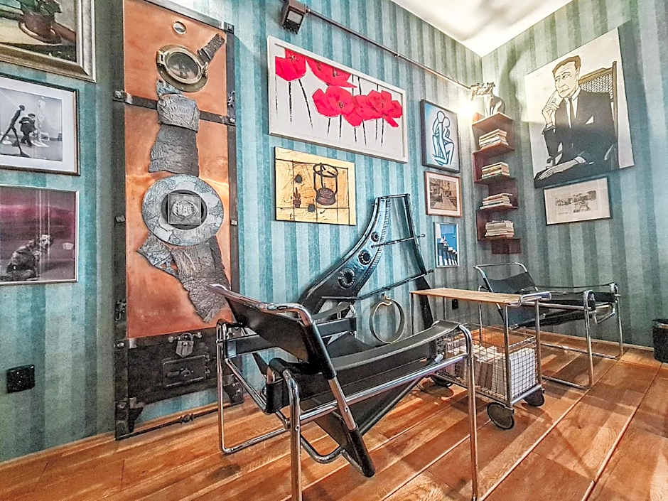 Divná pani Luxury Gallery Rooms