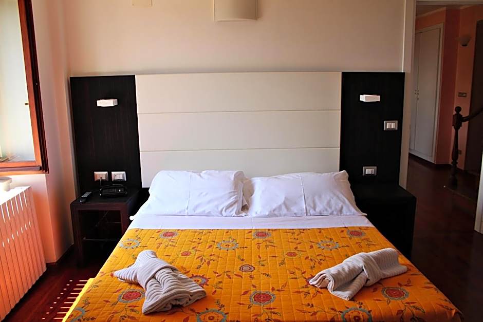 Primavera Mini Hotel