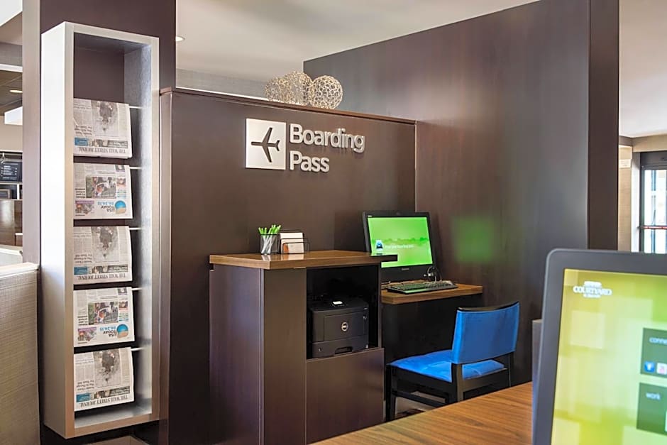 Courtyard by Marriott Denver Central Park