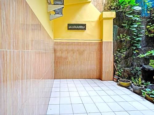 OYO 90286 Prenjak Syariah