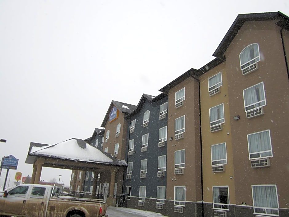 Lakeview Inns & Suites - Fort Nelson