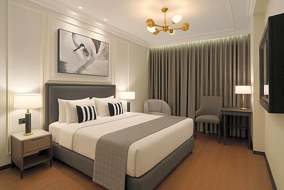 Photo 1 of 7 of Luxury