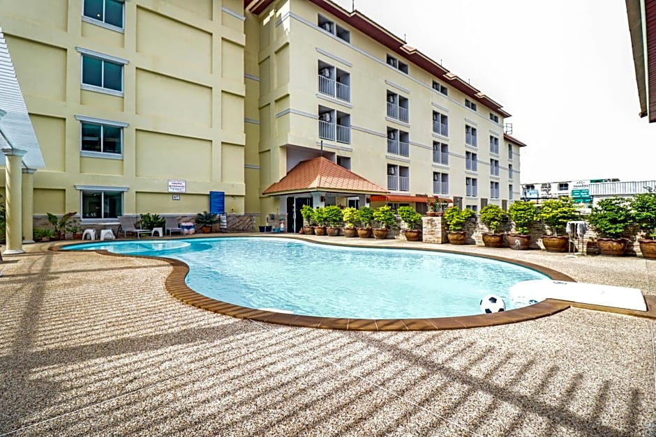 OYO 227 Suchaya House