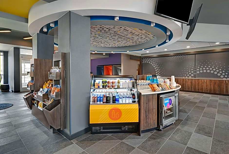 Tru By Hilton Troy Detroit, MI