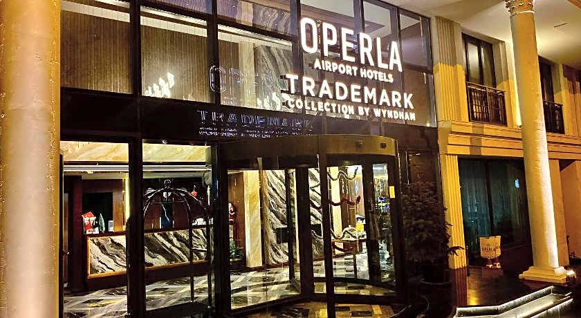 Operla Airport Hotels, Trademark Collection by Wyndham
