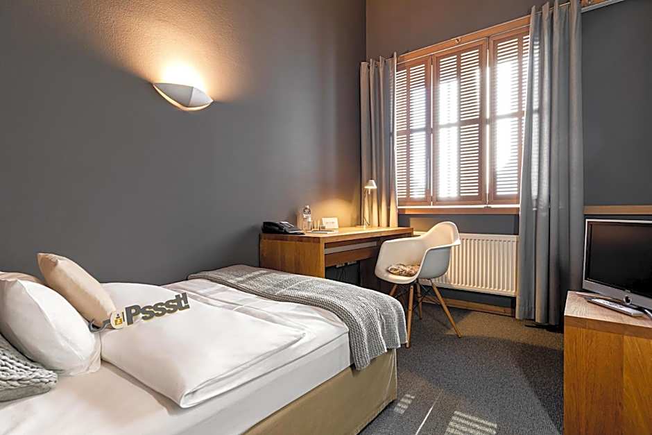 YoHo - The Young Hotel