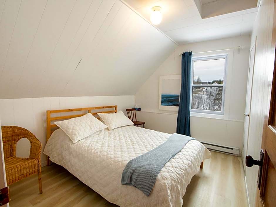 Mountain View, Hot Tub, Trail Access, Spa