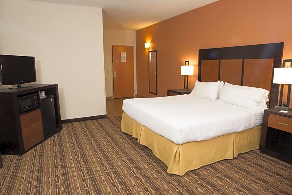 Holiday Inn Express Hotel & Suites Cherokee-Casino By IHG