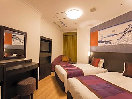 Standard Twin Room - Non-Smoking