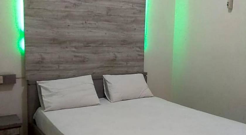 Hotel Maya