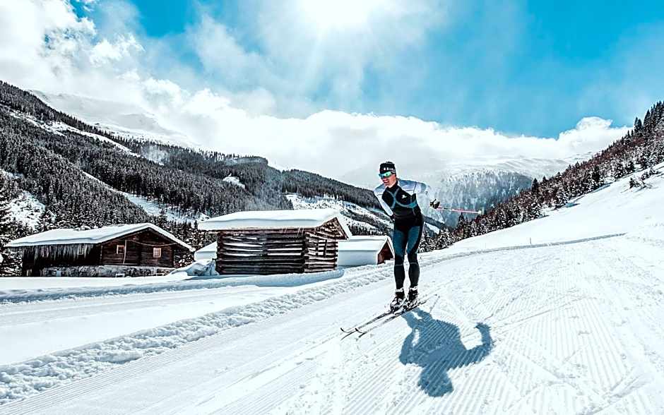 Österreichischer Hof-im Bademantel direkt in die Alpentherme