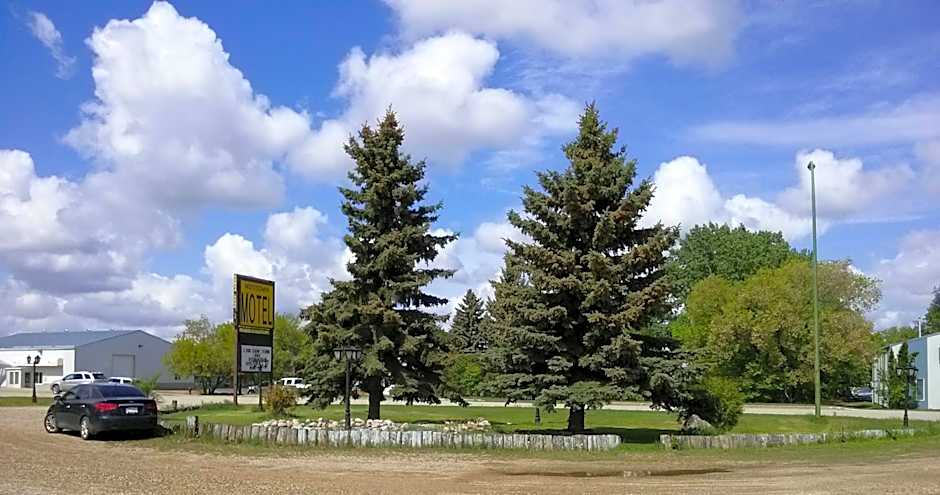Moosomin Motel