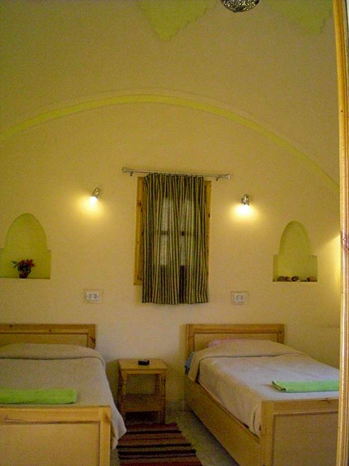 El Fayrouz Hotel
