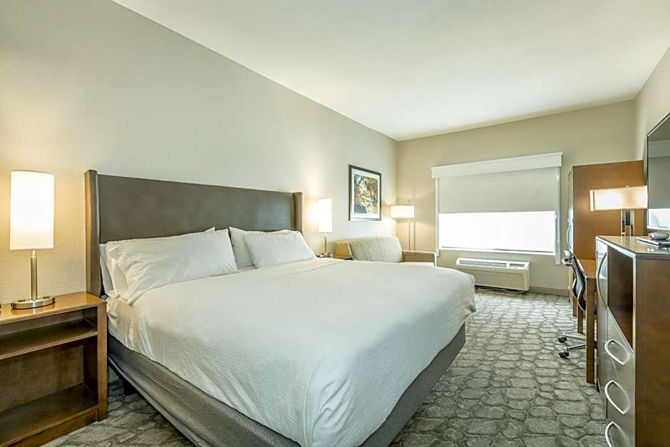 Holiday Inn Hotel and Suites Peachtree City By IHG
