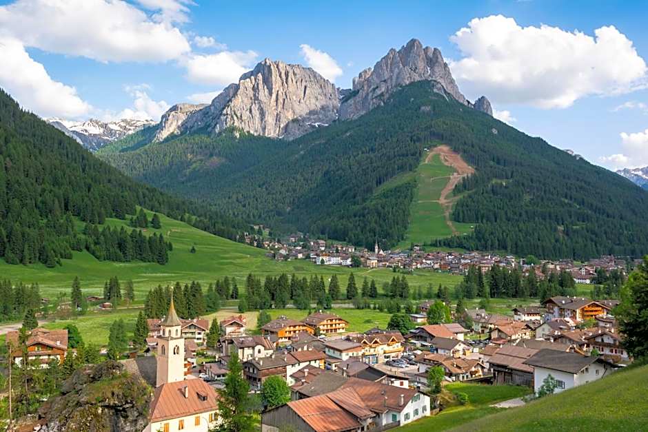 Kyrr Smart Mountain Retreat