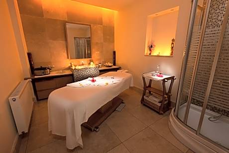 Korineum Golf & Beach Resort - Alojamientos en KYRENIA