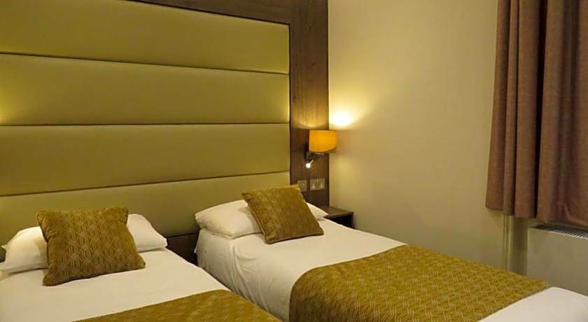 Glendale Hyde Park Hotel