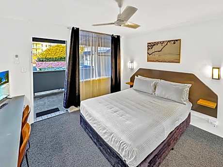 Queen Room with Balcony