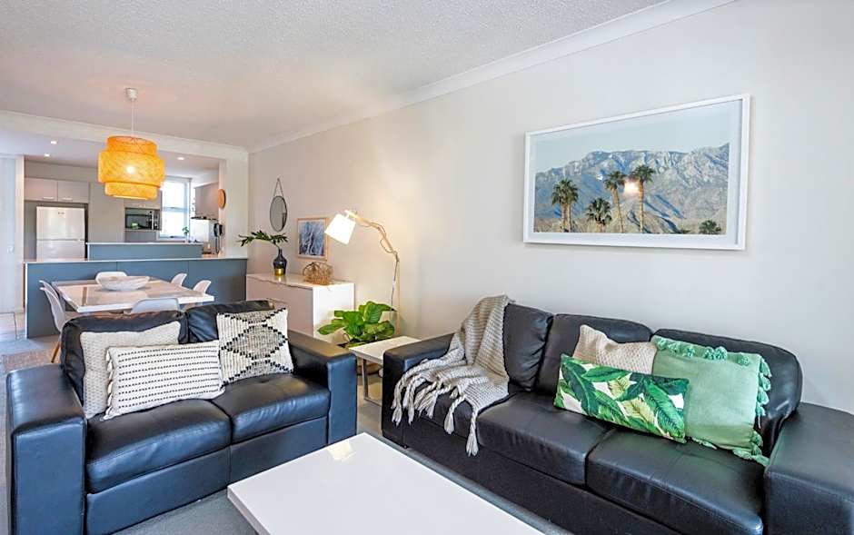 Pacific Marina Apartments