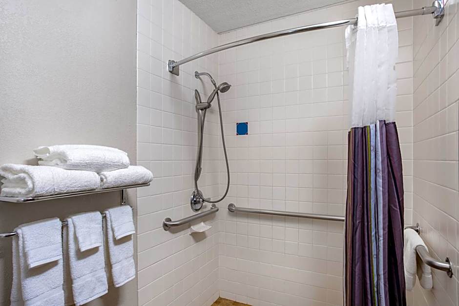 La Quinta Inn & Suites by Wyndham Binghamton - Johnson City