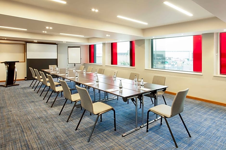 Hyatt Place West London Hayes