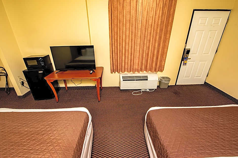 River Place Inn & Cabins