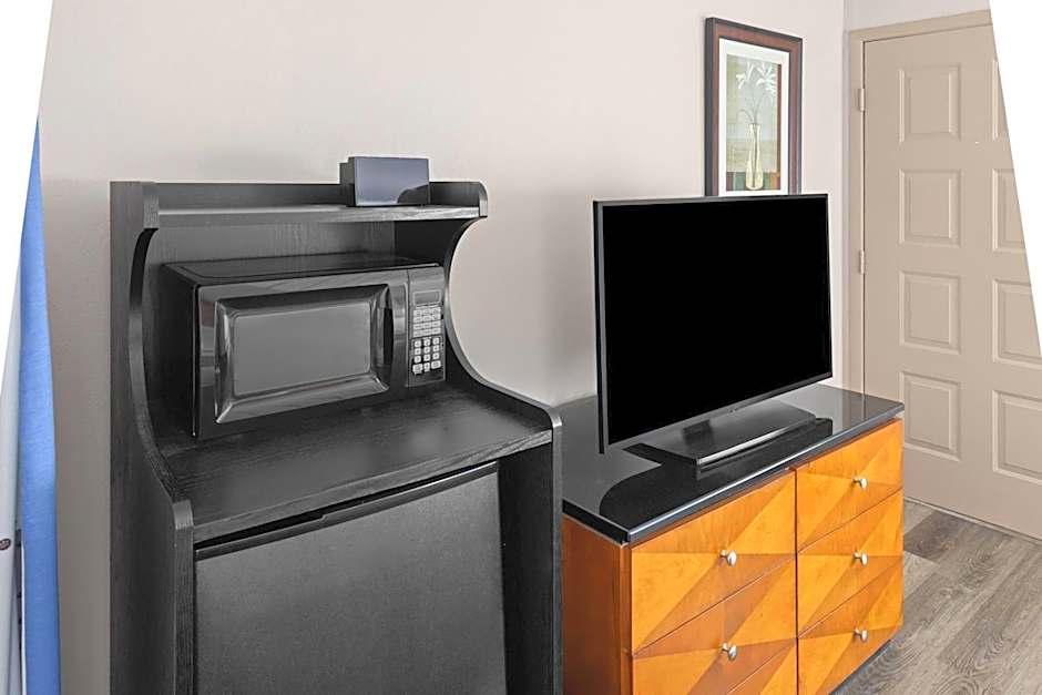 Baymont by Wyndham Knoxville I-75