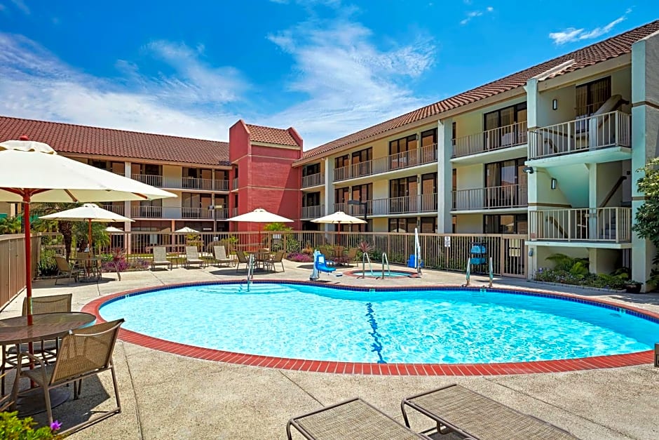 La Quinta Inn & Suites by Wyndham Thousand Oaks Newbury Park