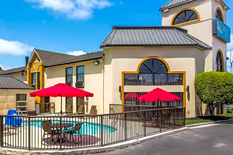 Quality Inn at the Park