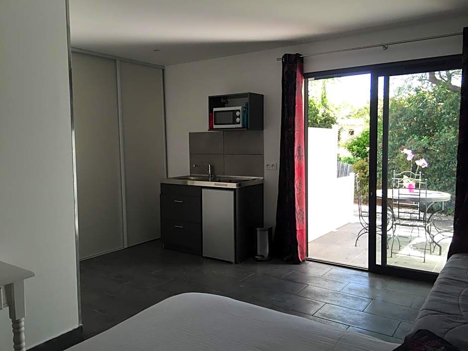 Chambres d'Hôtes Le Mas du Bijou Bleu