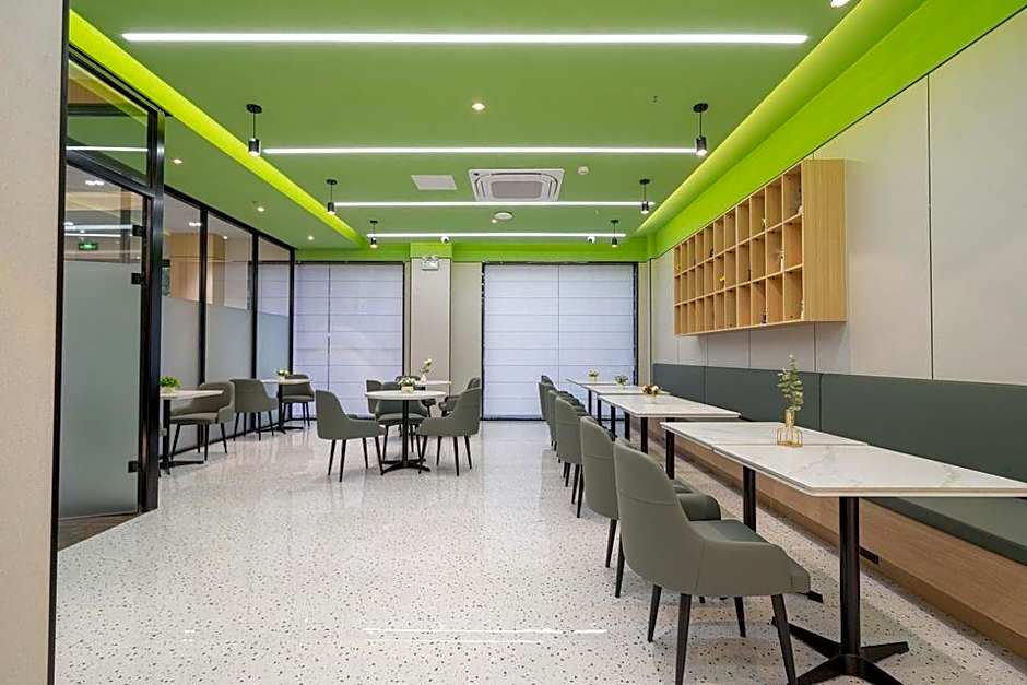 GreenTree Inn Jiangsu Wuxi Yangjian Xihu Road Express Hotel