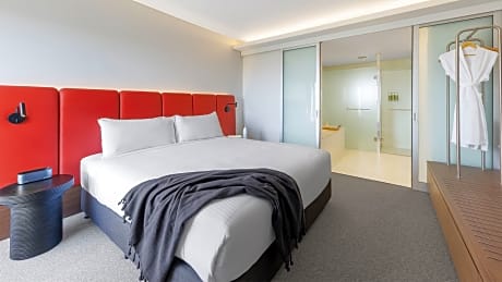 2 bedroom valley view suite