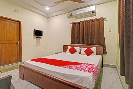 OYO Flagship Akshaya Villa
