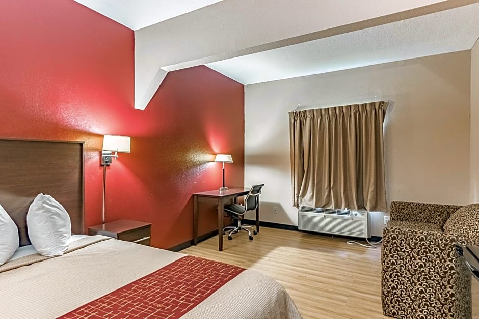 Red Roof Inn & Suites Hinesville - Fort Stewart