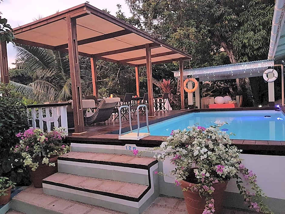 Sea View Lodge