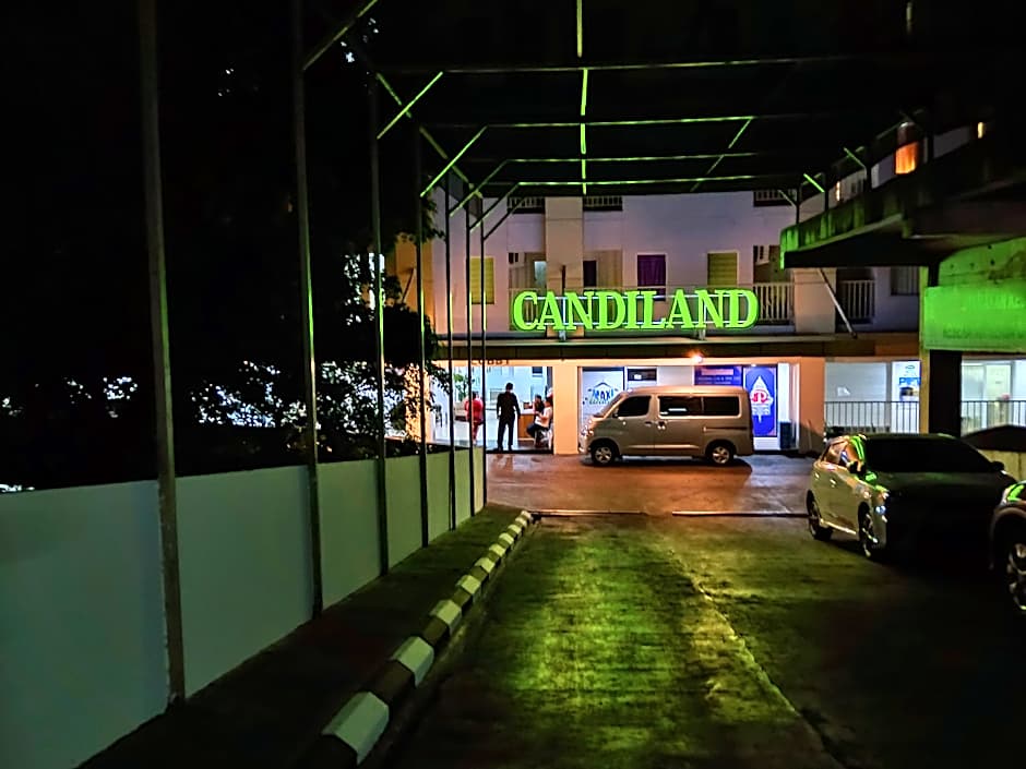 Candiland Apartment