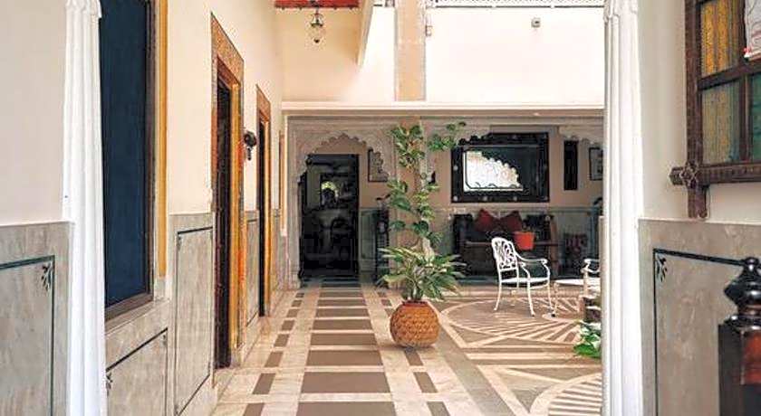 Hotel Mahendra Prakash