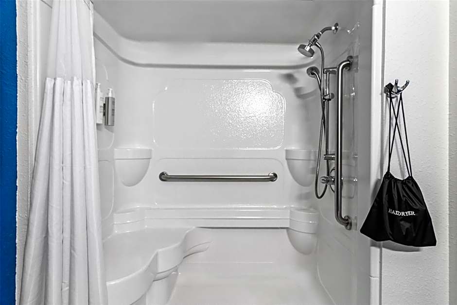 Spark by Hilton Merrillville