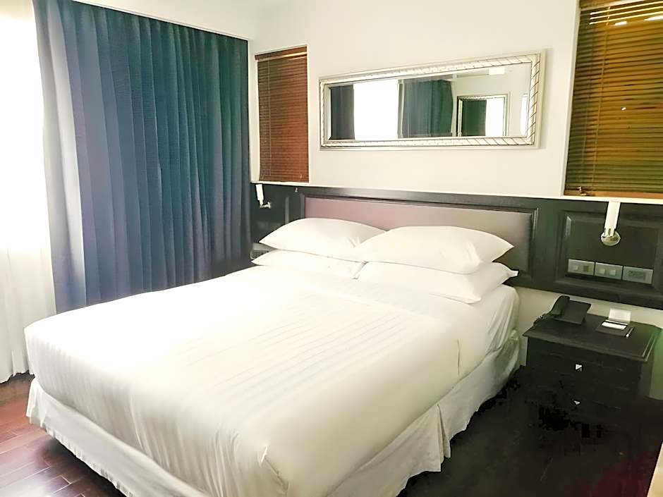 Gulliver's Tavern Hotel