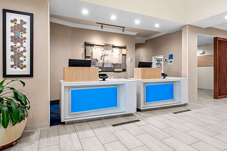 Holiday Inn Express Hotel & Suites Klamath Falls Central By IHG