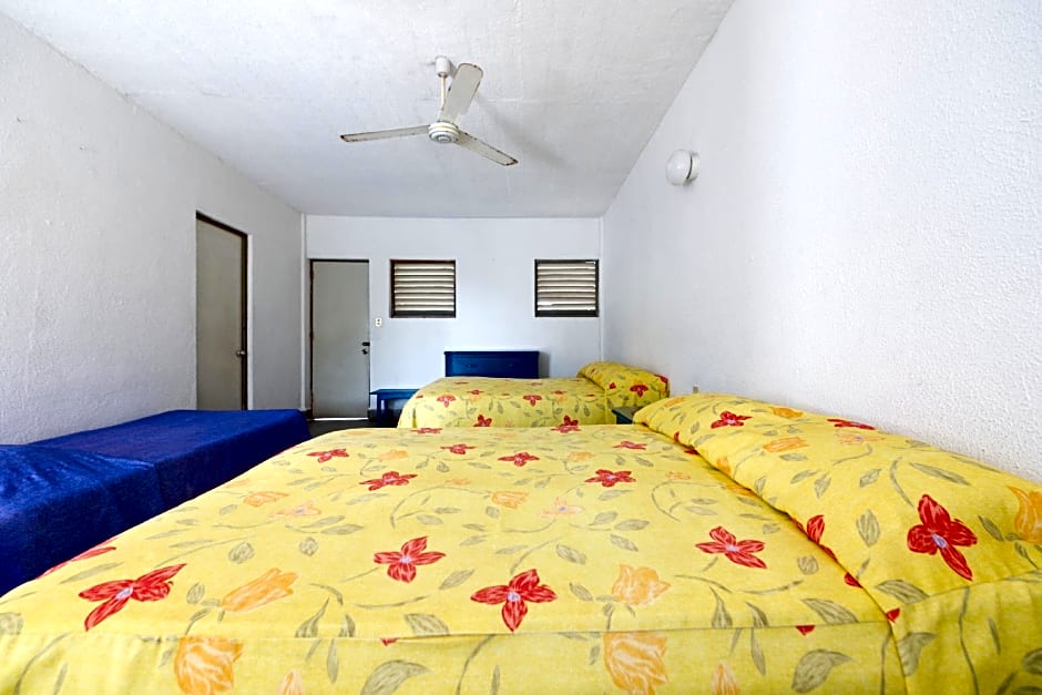 OYO Hotel Belmar,Caleta, Acapulco