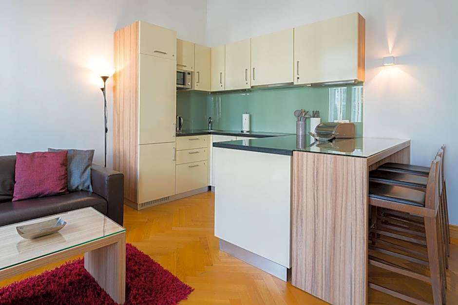 Vienna Residence, City Hall - Parliament